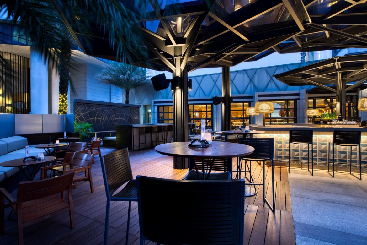 Sofitel Kuala Lumpur Damansara - Pool Bar